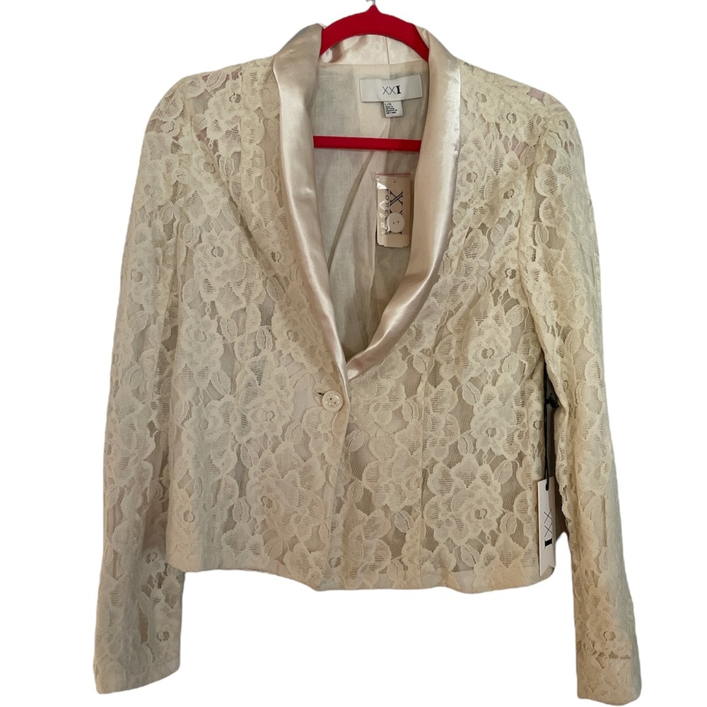 NWT Forever 21 lace and satin blazer